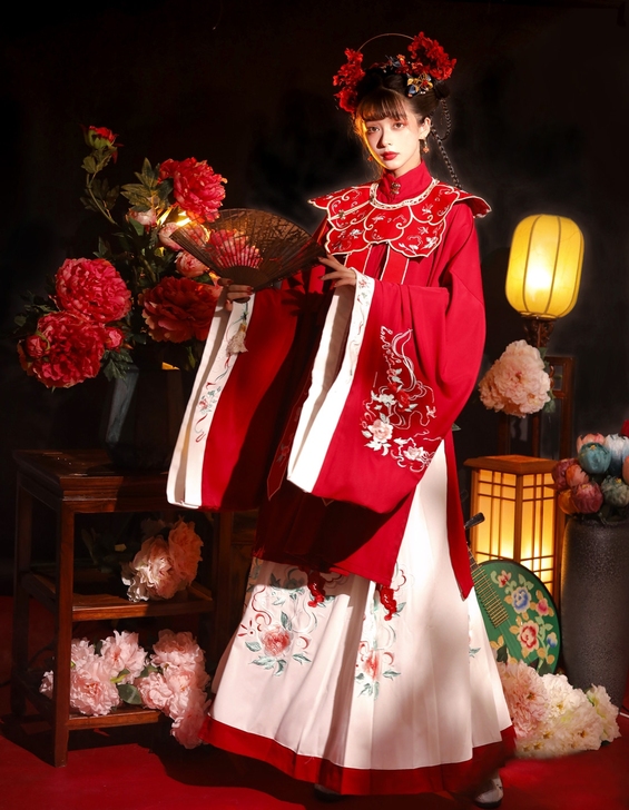 玉术原创汉服的花嫁，去年国庆前买的288，...