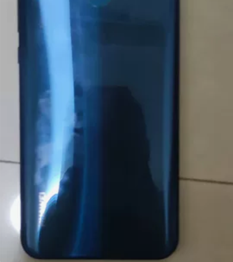 华为畅享9plus，成色如图，轻微磕碰和掉...