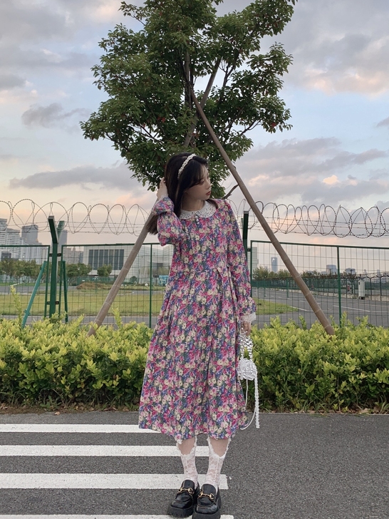 桃ffinside 原创复古油画感碎花连衣...