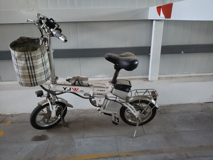 自家闲置电动车,可折叠!携带方便!九成新!...