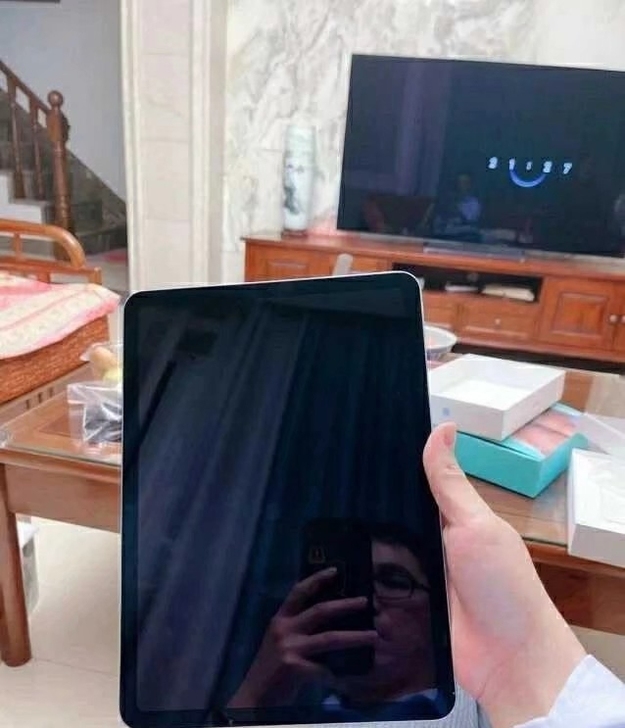 Apple iPad Air 4  10....