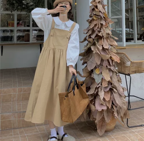 奶系背带裙女秋款日系学院风可爱减龄小清新连...