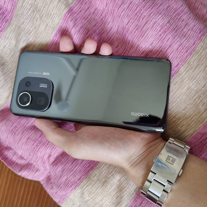 小米11pro 8+256 一出不明显磕...