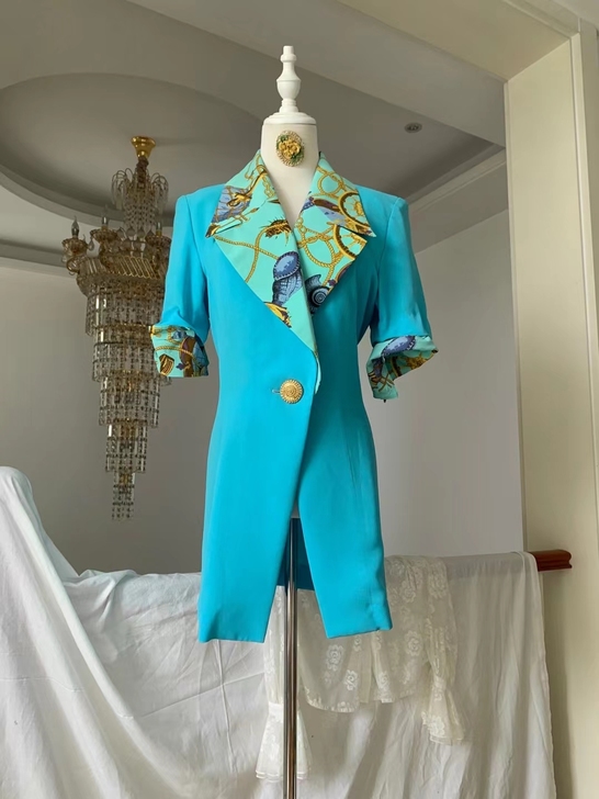 水无花音古着收藏品，巴洛克外套孤品，款式独...