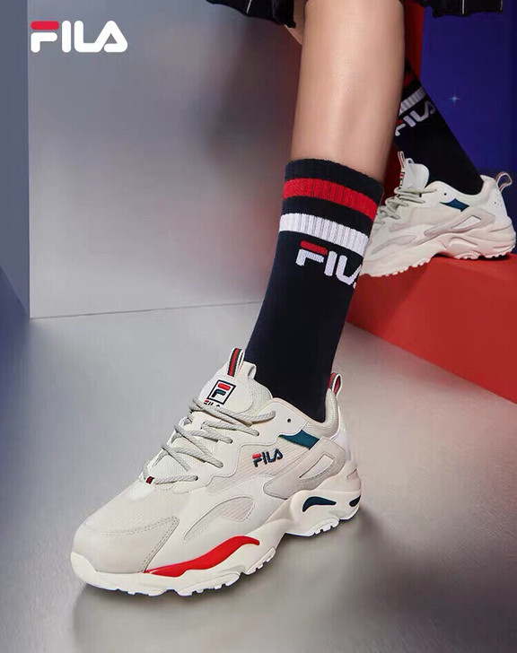 fila女款老爹鞋2019款，37.5码，...
