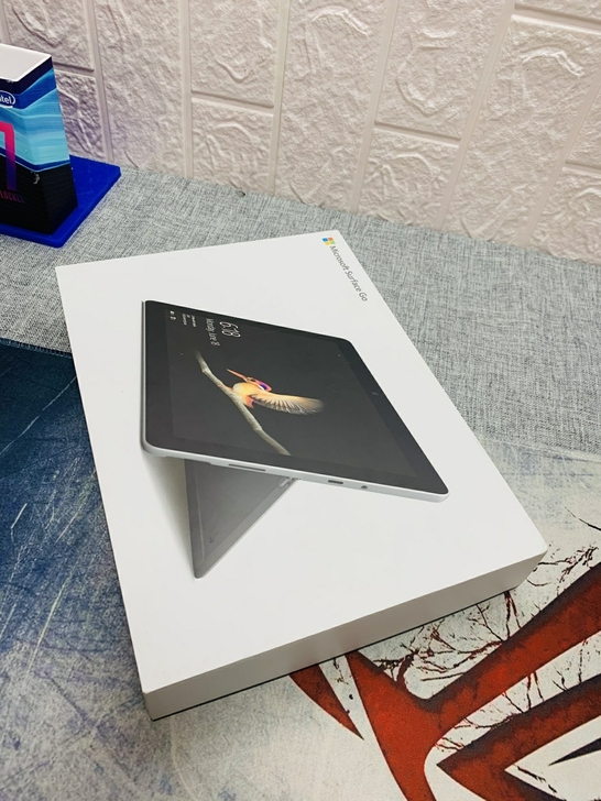 微软Surface Go 4415y 8g...