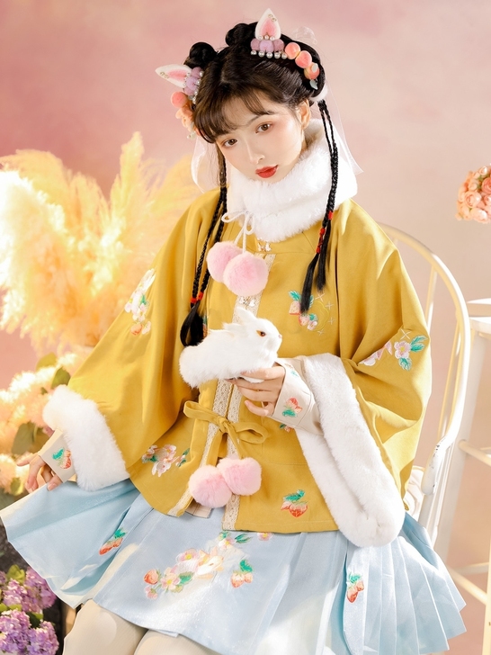 玉术汉服女花开兔原创汉元素加厚方领半袖披袄...