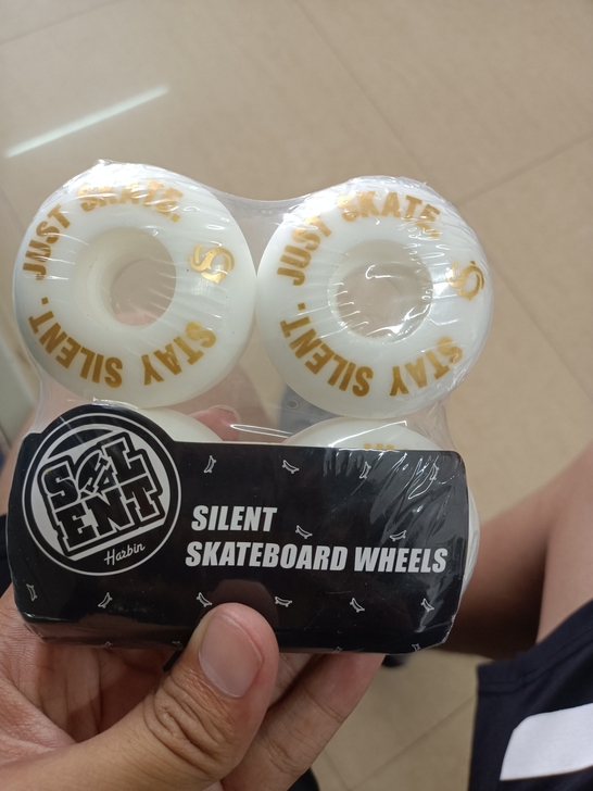 全新未拆封，大庆滑板日的活动奖品