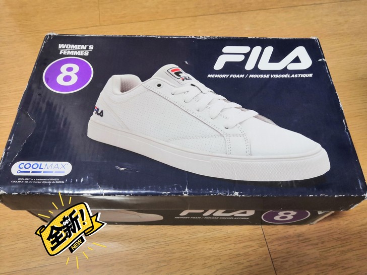 斐乐女款小白鞋，让朋友从加拿大代购的，全新...