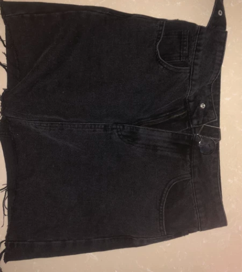 网店购入黑色牛仔短裙（工装风，中性风）黑色...