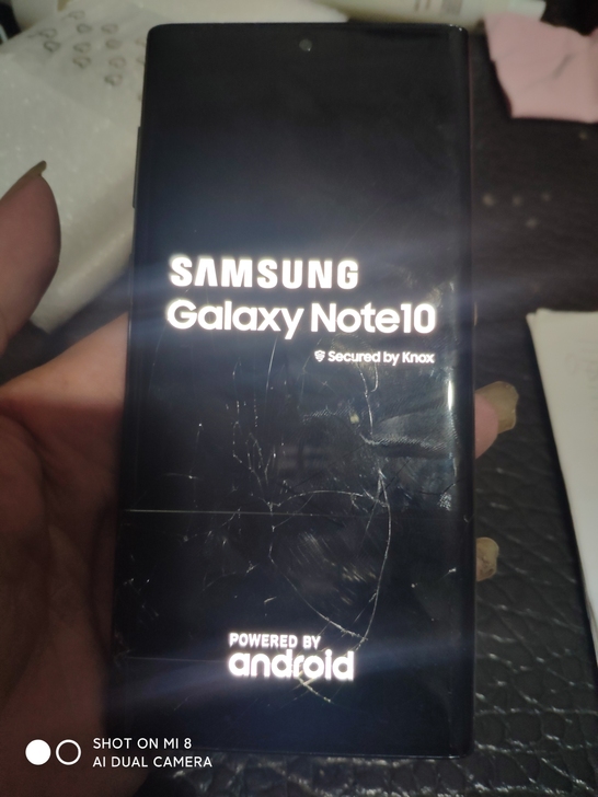 三星Note10，屏幕坏了，咸鱼买一个屏幕...