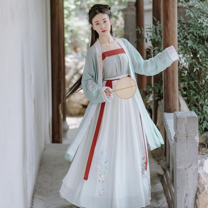出白菜汉服