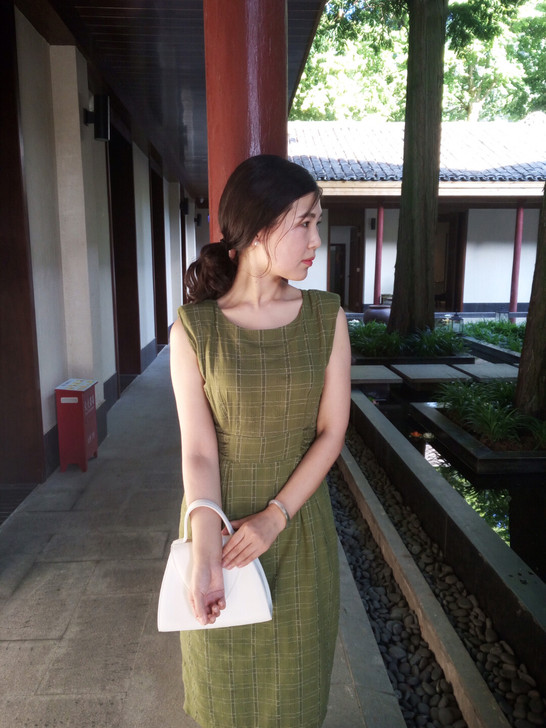 复古绿色蝴蝶结连衣裙夏季