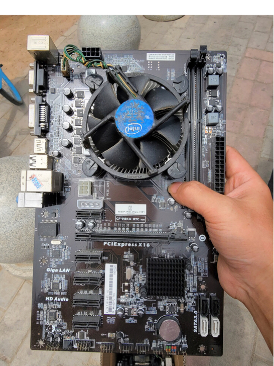 七彩虹 杰微h81大板  6卡套装主板 配...