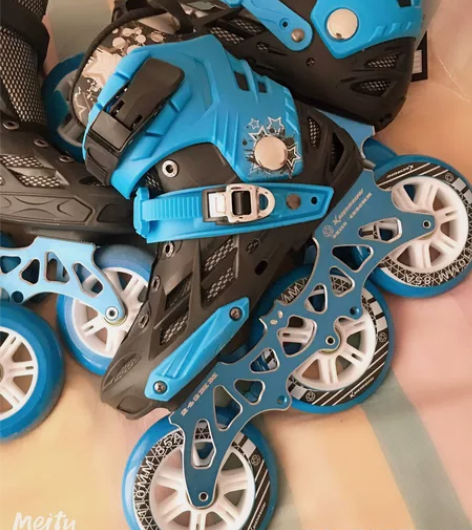 成人轮滑 穿过一次  36 40的各一双 ...