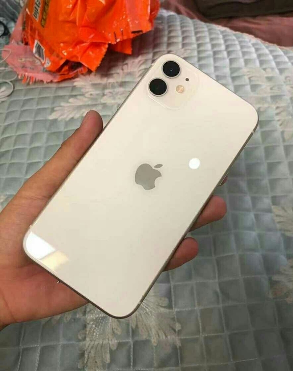 个人自用苹果iphone11白色128g国...