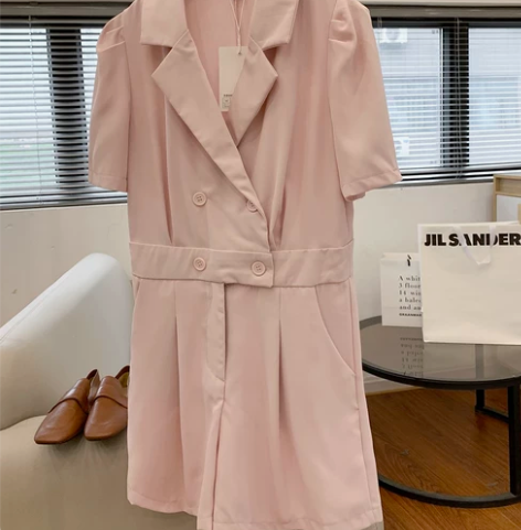 全新连体裤 L 带吊牌 感兴趣的话点“我想...