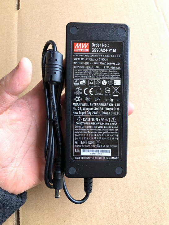 400个明纬电源适配器GS90A24 全新...