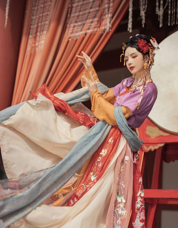 司南阁汉服女迦楼罗唐制紫色坦领半袖挂片式破...