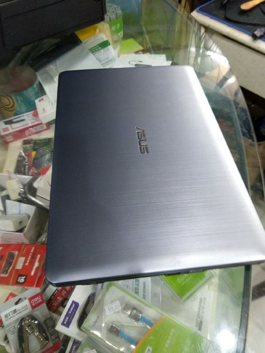 华硕商务办公笔记本i5-7200，15寸大...