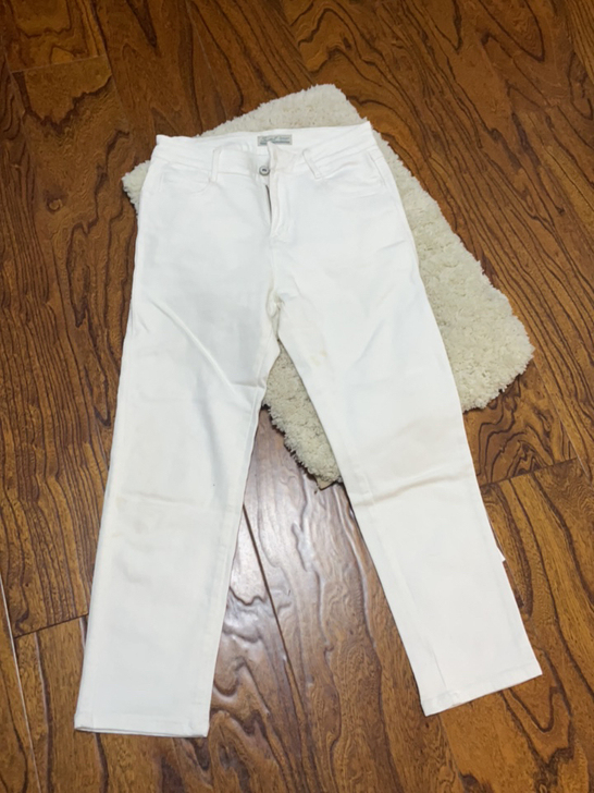 白色牛仔裤