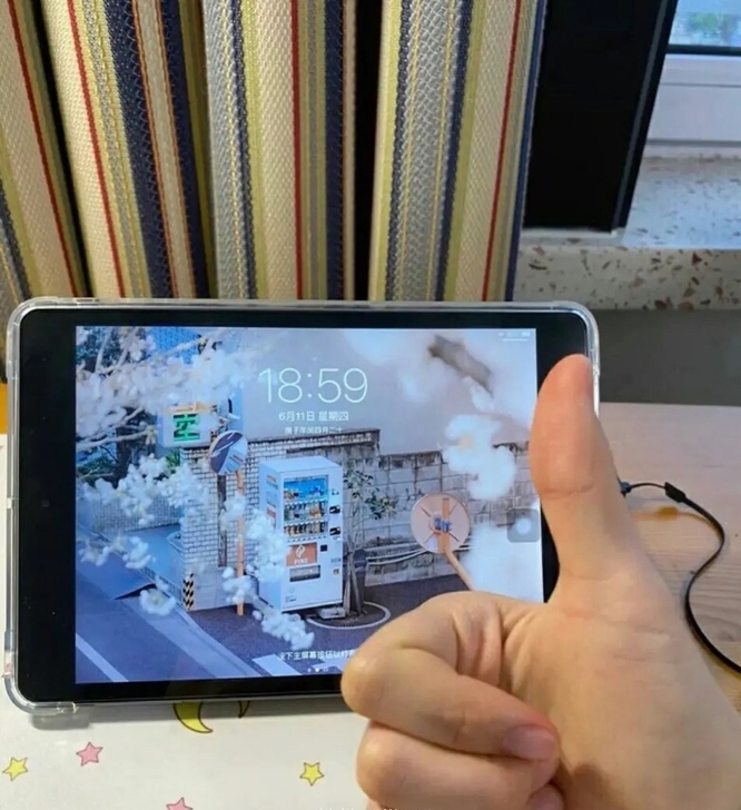 自用平板苹果ipad2019款7代几乎全新...