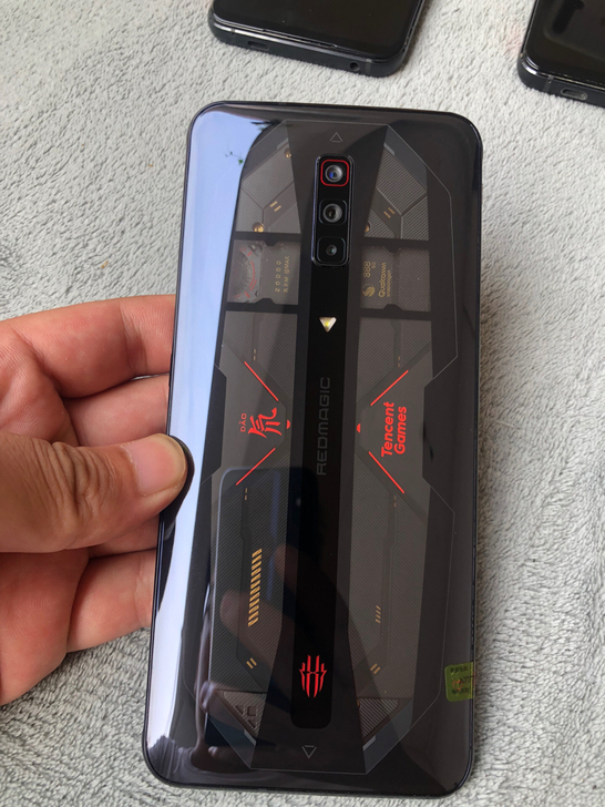 红魔6pro氘锋透明版，游戏手机  ，配置...
