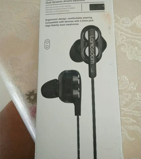 全新耳机,3.5mm耳机,某东,某宝都卖5...