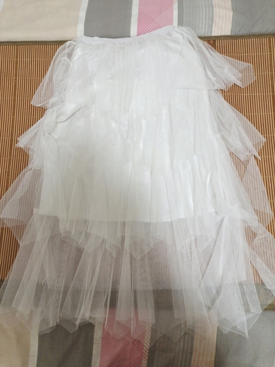 白色蛋糕裙