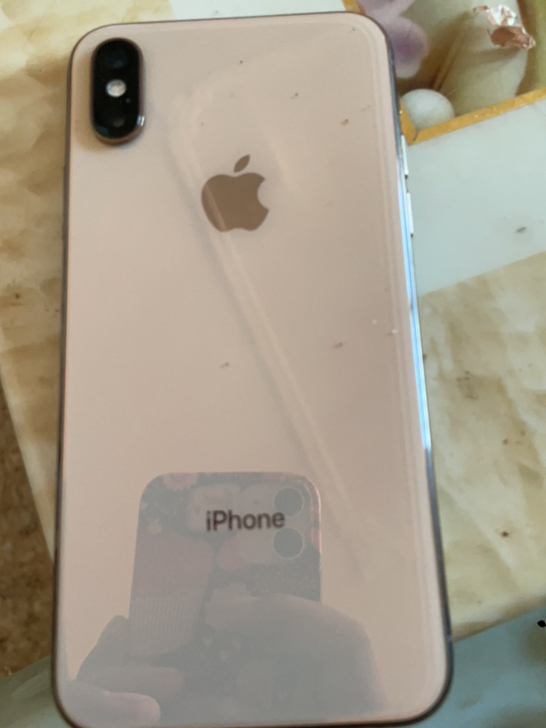 出一iPhoneXs，几乎全新，价格250...
