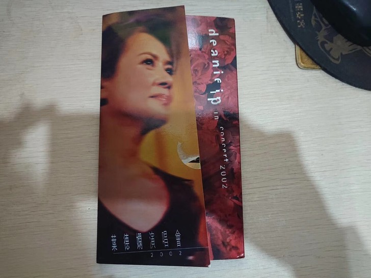 叶德娴（2002演唱会）2CD，