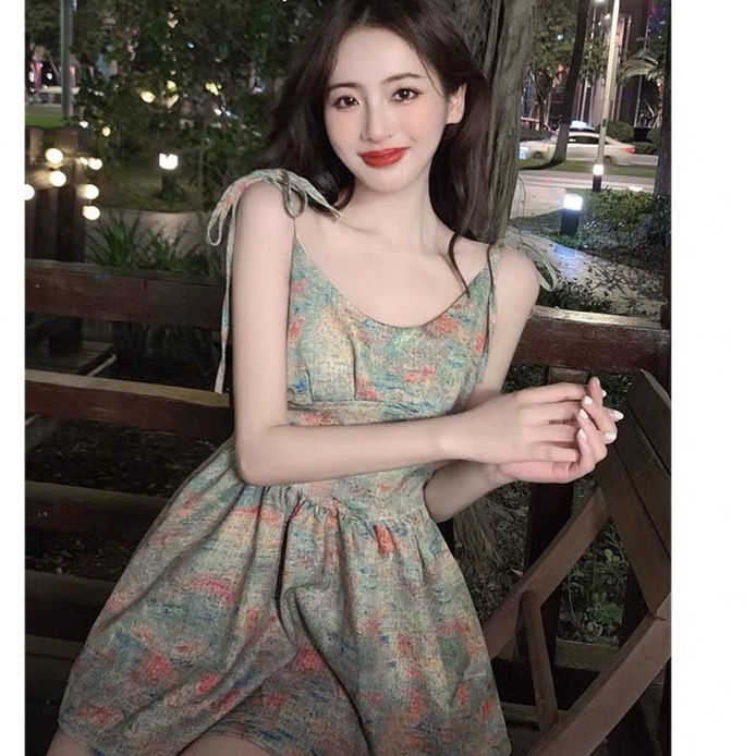 2021年女装夏季新款设计感油画感印花连衣...