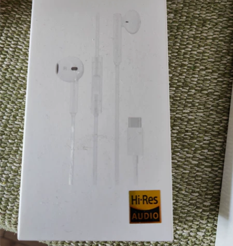 全新荣耀经典耳机USB-C版 感兴趣的话点...