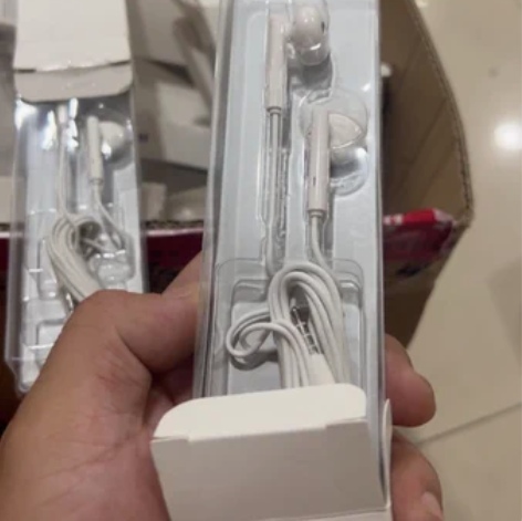 荣耀AM115R半入耳式耳机 3.5mm接...