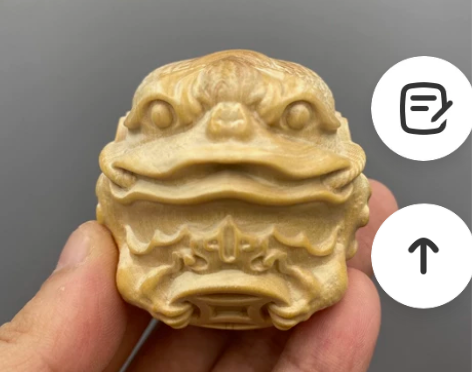 小叶黄杨木雕金蟾手把件天然实木盘玩健身文玩...