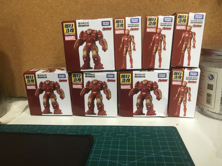 多美卡合金漫威手办mk43钢铁侠反浩克变形...