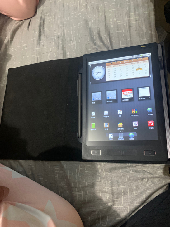 E人E本       T3，成色很好，配件...