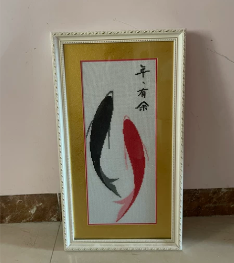 纯手工刺绣画2幅 包括相框 相框质量很好很...