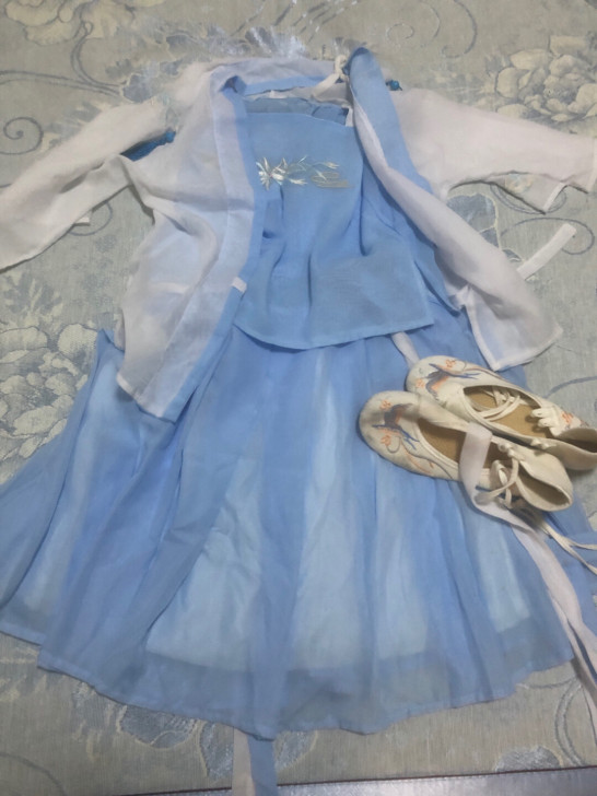 汉服套装鞋子 超低价出