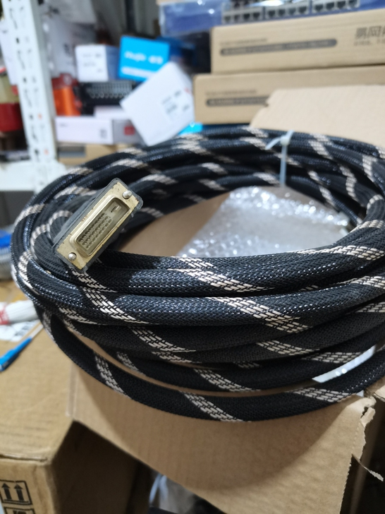 库存DVI 24+1线，10米的，批发价1...