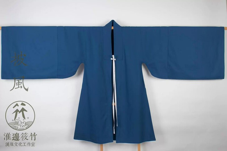 卑微社畜同袍在线急出明制汉服，价格可商议。