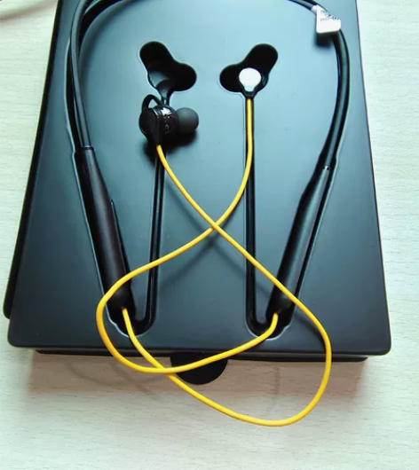 iQOO无线运动耳机全新,没有使用过,包邮...