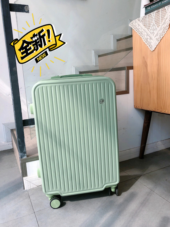 【行李箱】朋友实体店不开了，清理库存，特价...