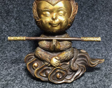 纯铜齐天大圣摆件，铜鎏金孙悟空，书桌茶室客...