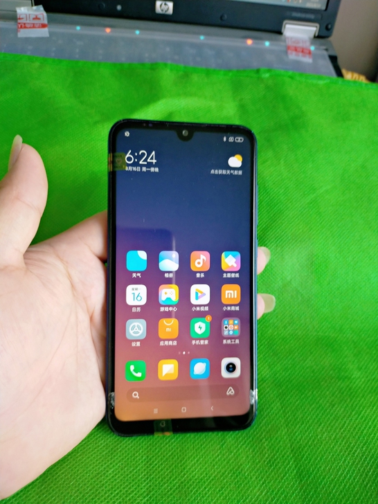 小米play,运行内存4G,机身内存64G...