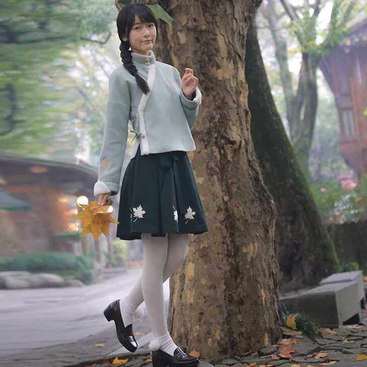 徐娇代言的汉服，织羽集，上衣+裙子   成套
