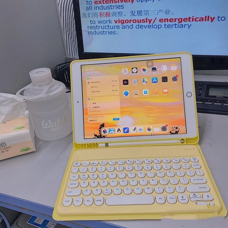 女生自用考研闲置9新iPad苹果平板电脑转...