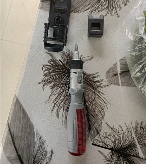 闲置便携多功能螺丝刀10个头，服务器，交换...
