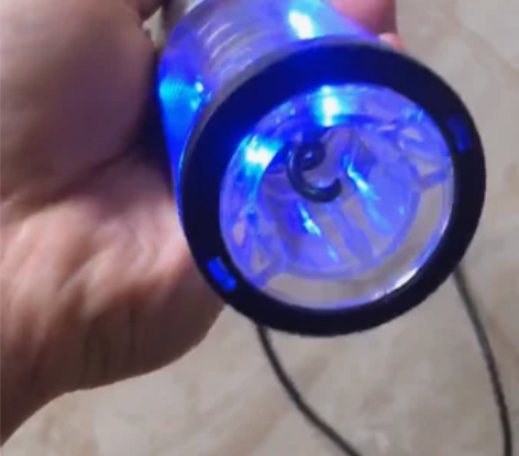 自动红酒不锈钢开瓶器，充电款的，开红酒简单...