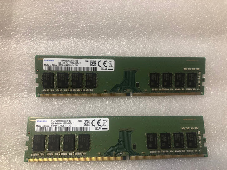 三星ddr4 2666 8g内存条  有两根